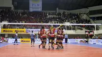 Tim putri Jakarta Pertamina Energi menang mudah atas Jakarta BNI Taplus pada pertandingan kedua seri pertama Proliga 2017, di GOR Ken Arok, Malang, Sabtu (28/1/2017). (Bola.com/Andhika Putra)