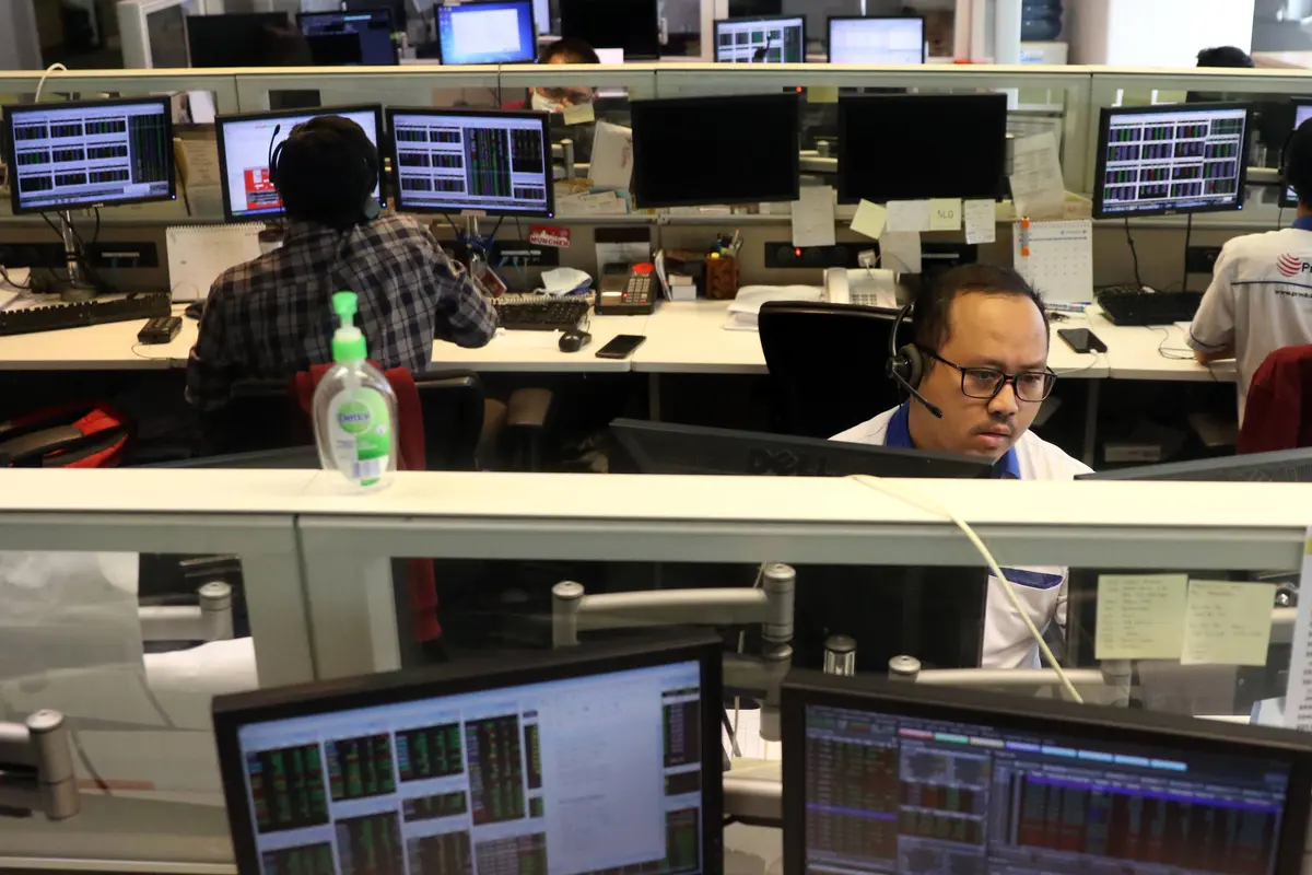 FOTO: Jelang Tutup, Nilai Perdagangan Saham Lebih dari Rp 7,7 Triliun