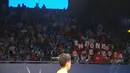 Kemeriahan Indonesia Open 2014 tidak luput dari hebohnya para suporter yang dengan setia menyaksikan atlet-atlet pujaannya bertanding, Jakarta, Kamis (19/6/14). (Liputan6.com/Miftahul Hayat)  