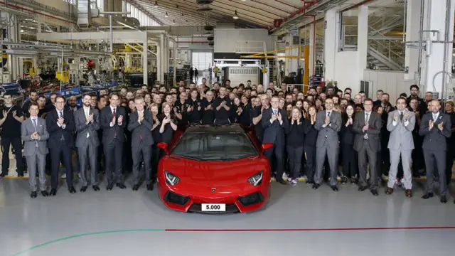 5 Ribu Unit Lamborghini Aventador Lahir ke Dunia