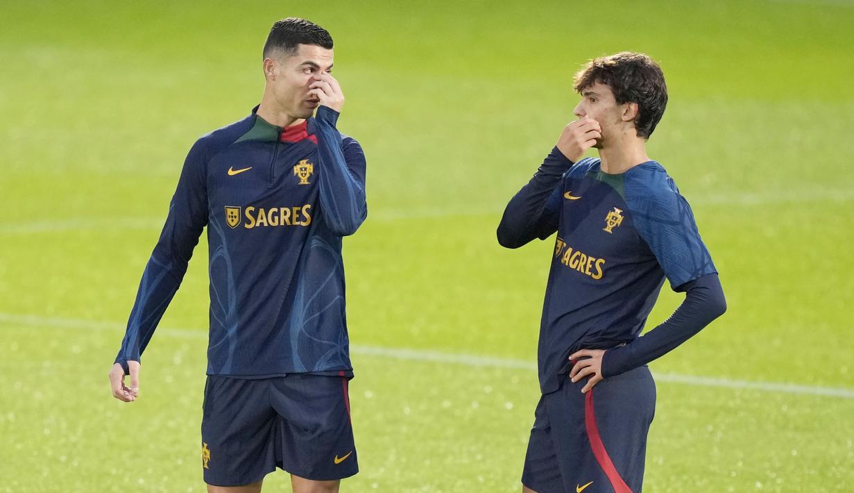 Dalam wawancaranya tersebut, Ronaldo menyerang Erik ten Hag yang dianggap tidak menghormati dirinya serta mengkritik MU yang tidak ada kemajuan sejak ditinggal Sir Alex Ferguson pada 2013. (AP/Armando Franca)