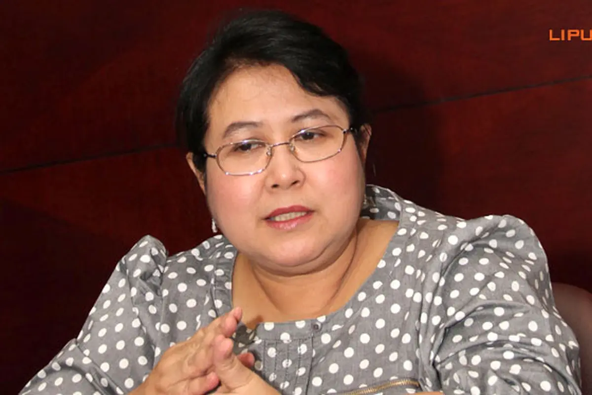 elza-syarief-konfersi-130409b.jpg