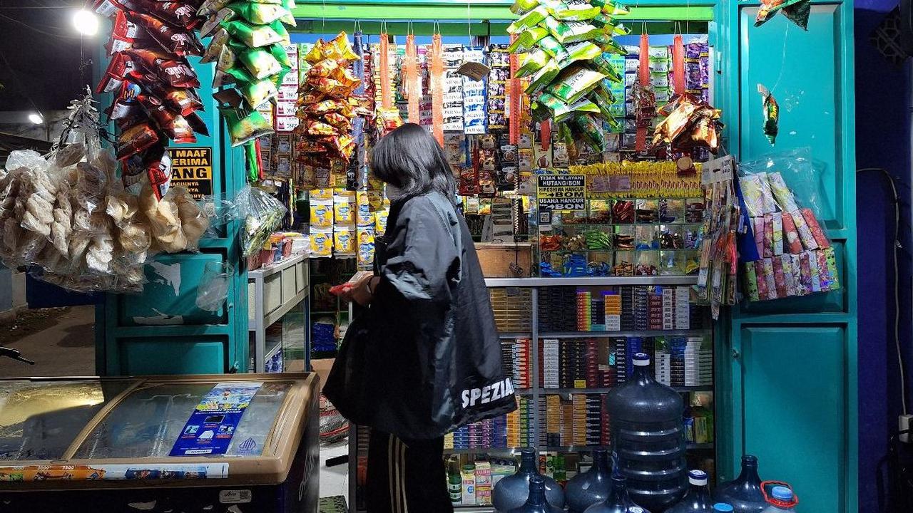 KemenKopUKM Pastikan Perda Kabupaten Klungkung Tidak Batasi Jam Operasional Warung Madura