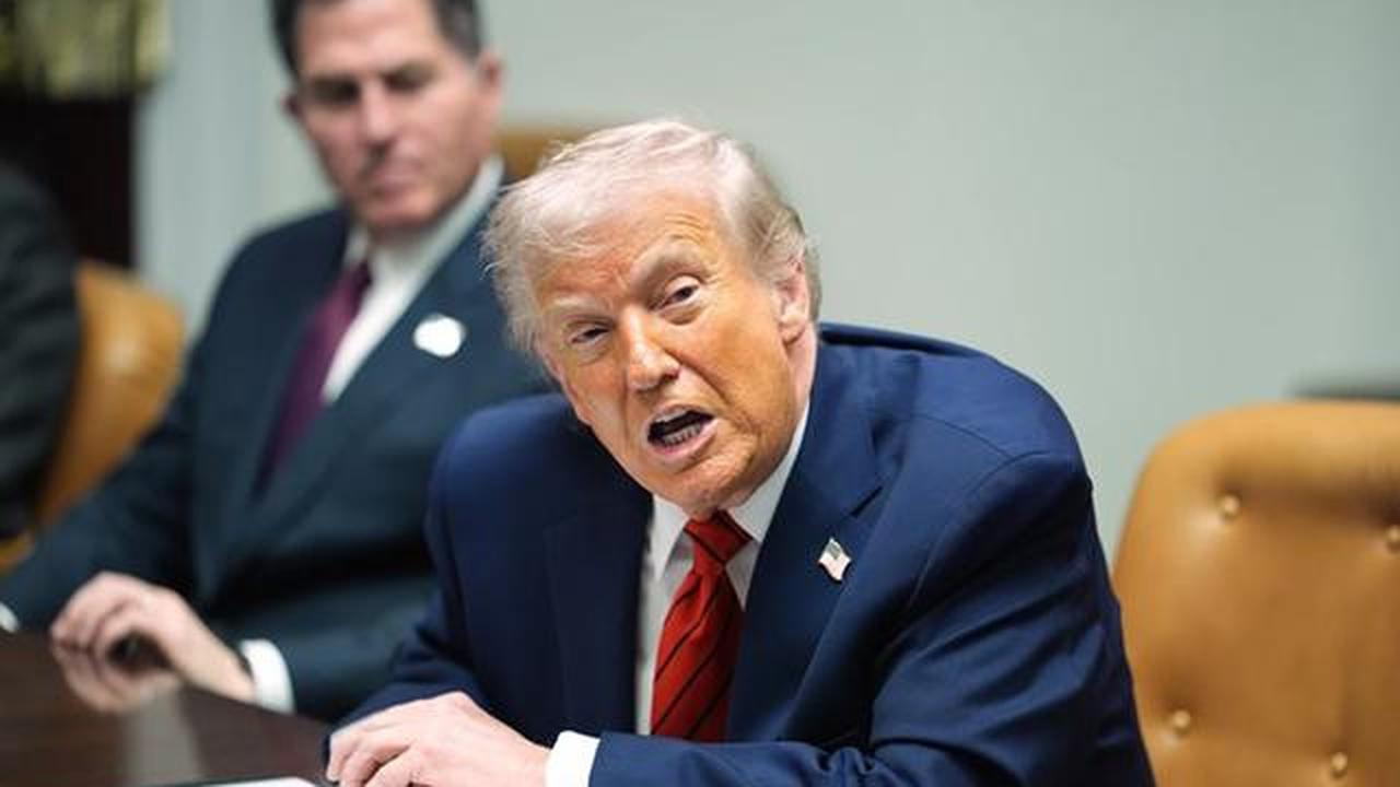 Donald Trump Mengumumkan Tarif Global Baru 10% Usai Kalah dari MA
