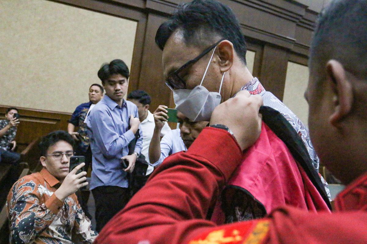 FOTO: Eks Ketua PN Jaksel Didakwa Terima Suap Rp 15,7 Miliar Terkait Ekspor CPO
