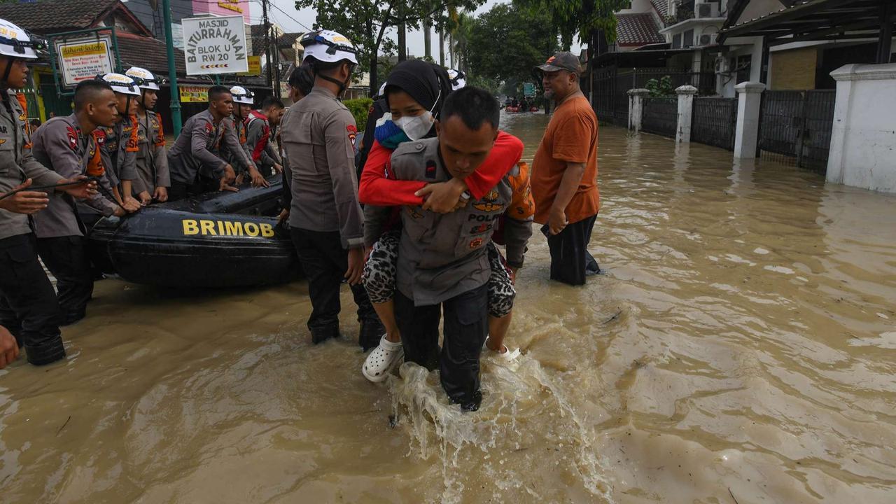 Banjir di Vila Nusa Indah Bogor