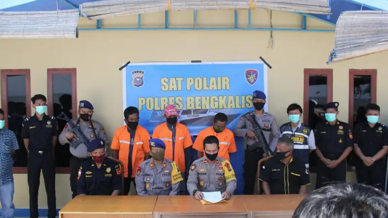 Bea Cukai Bengkalis Bersama Satpolair Tindak Penyelundupan 600 Karung Gula Pasir Asal Malaysia