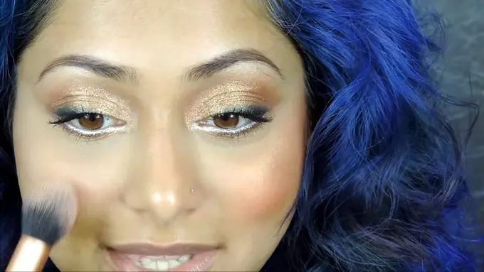 Yuk, Belajar Rias dari Para Youtubers Asal Inggris