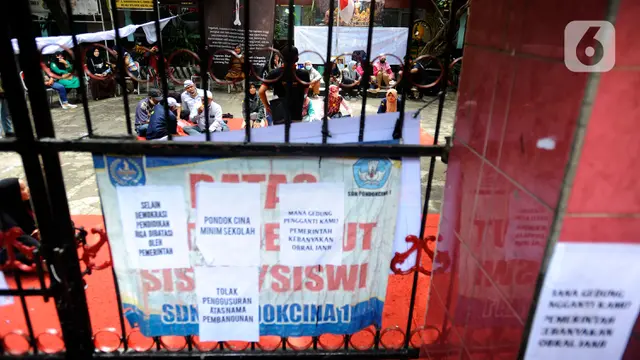 Ketegangan Warnai Upaya Penggusuran SDN Pondok Cina 1 Depok