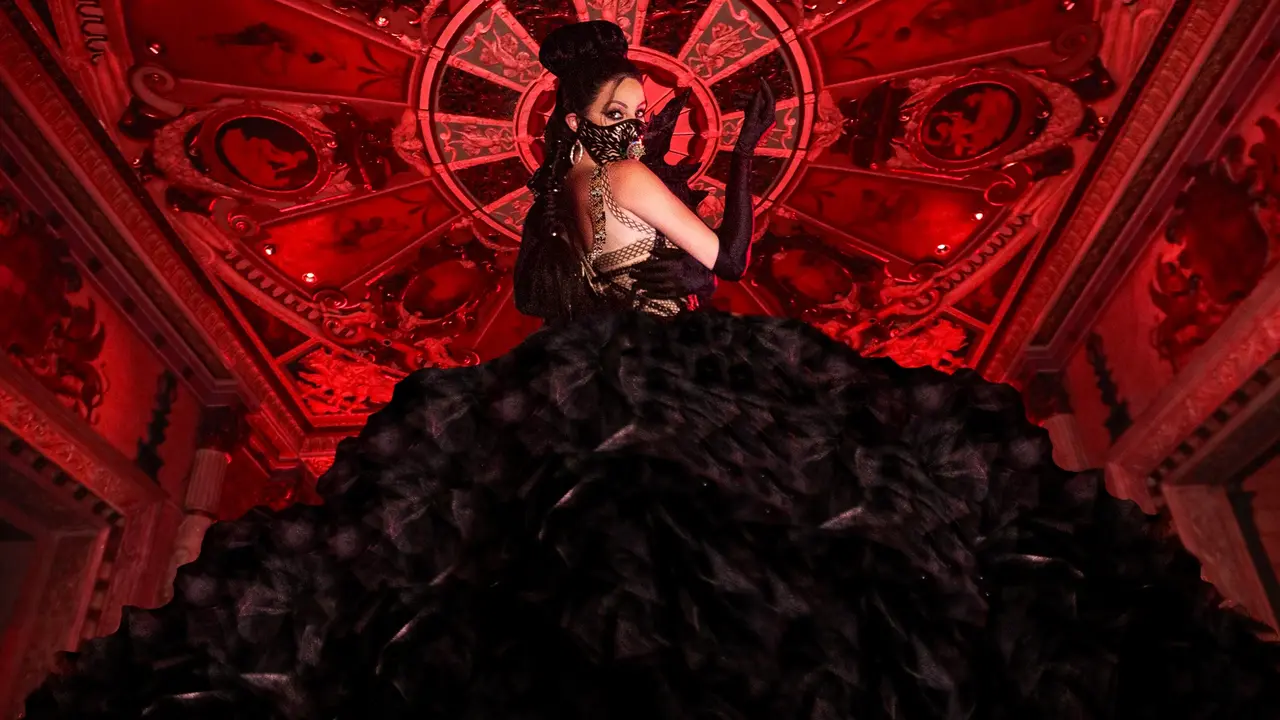 Karya Kolaborasi Desainer Diana M Putri dan Putranya Tampil di Thailand Fashion Week 2021