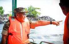 Kasad Maruli Simanjuntak Salurkan Bantuan Speed Boat TNI AD untuk Kodim Sangihe/Talaud