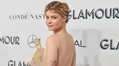 Aktris AS Sarah Jones berpose saat menghadiri Glamor Women Of The Year Awards 2019 di Alice Tully Hall, Lincoln Center di New York City (11/11/2019). Sarah Jones tampil cantik dengan gaun bermotif bung. (AFP Photo/Angela Weiss)