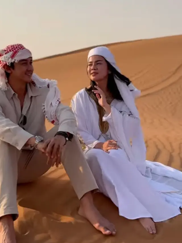 Gaya Serasi Bak Pasangan Sultan dari Hito Caesar dan Felicya Angelista, Kenakan Busana Arabian Saat Liburan di Dubai