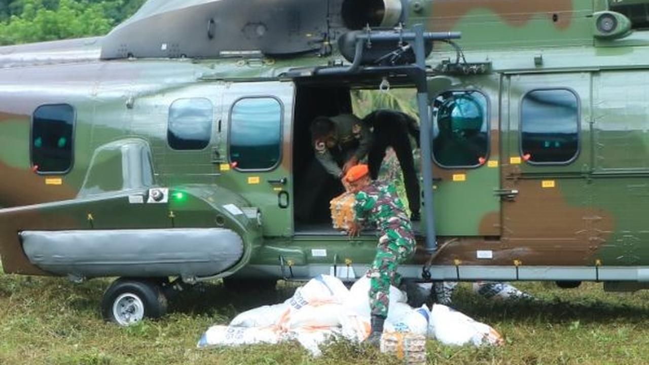 Dari 36 orang yang dievakuasi, terdapat delapan orang lansia yang sakit dan membutuhkan pertolongan medis.