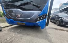 Bus Transjakarta Alami Kecelakaan Tunggal di Cikoko, Penyebab Masih Didalami