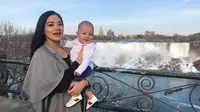 Anak Kedua Bisa Jalan, Titi Kamal Heboh