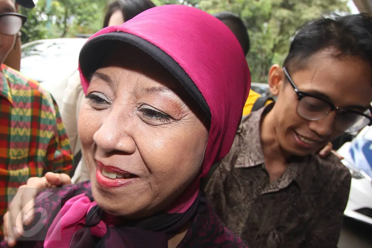 20160930-Ario Kiswinar Laporkan Mario Teguh ke Polda Metro Jaya-Jakarta