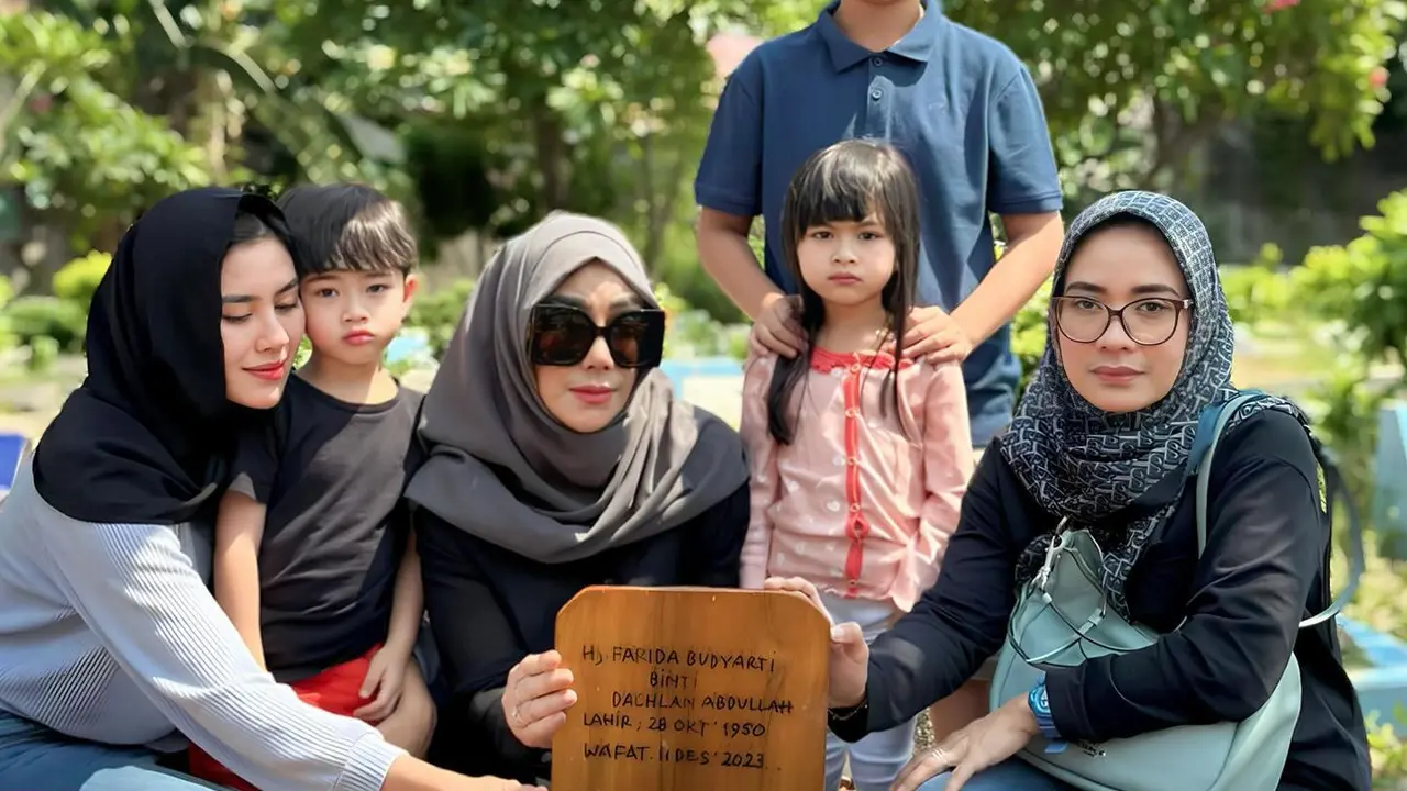 Syahnaz Sadiqah dan Amy Qanita