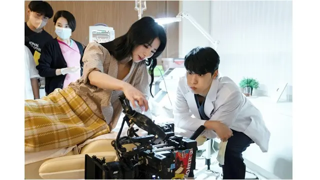 Kabar Kencan Diungkap Dispatch, Ini 6 Potret Kebersamaan Lee Do Hyun dan Lim Ji Yeon