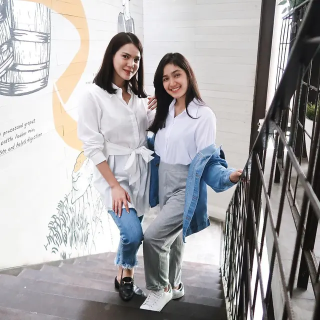 6 Potret Kebersamaan Cut Syifa dan Alice Norin, Bak Kakak Adik