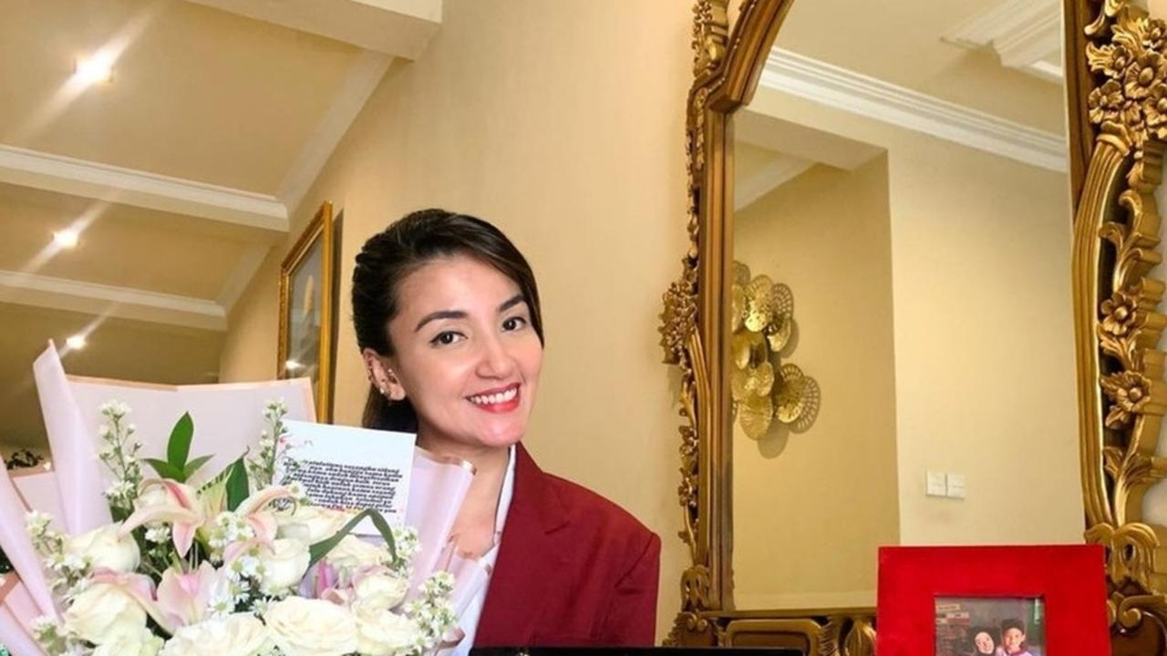 Merasa Bahagia Usai Menyelesaikan Sidang Skripsi