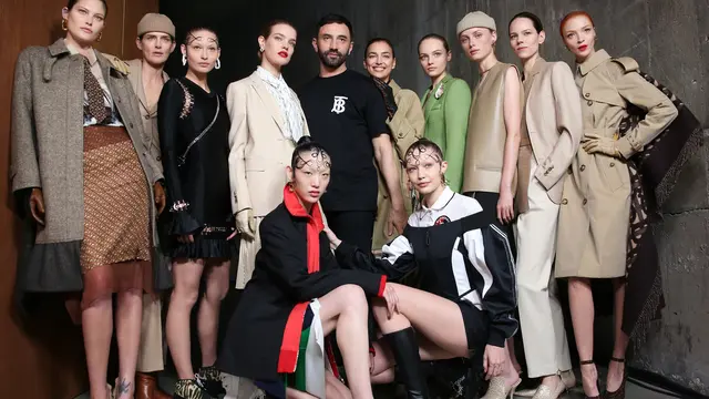 Burberry Autumn/Winter di London Fashion Week