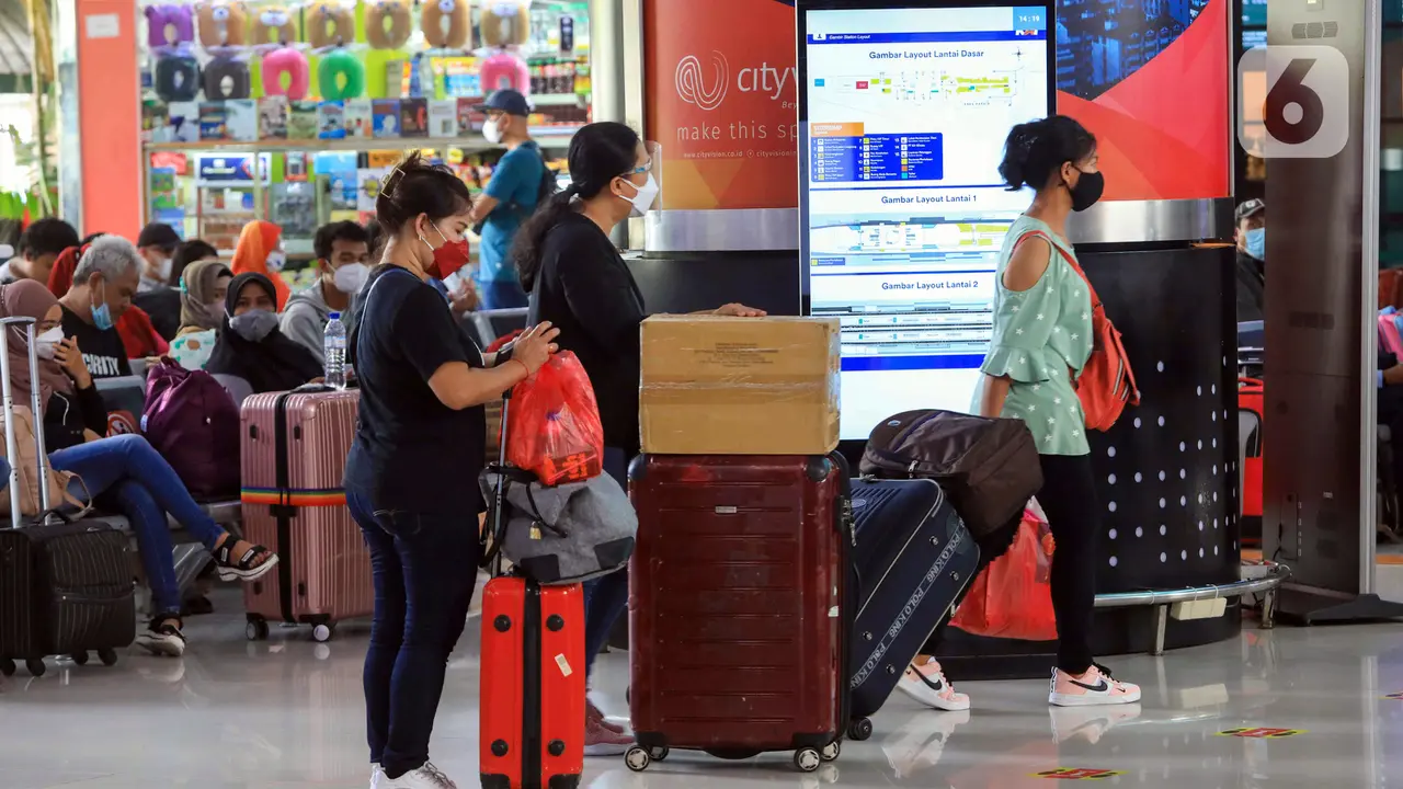 FOTO: Perjalanan Domestik Tak Perlu Lagi Tunjukkan Bukti Tes COVID-19