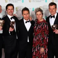 Three Billboards Outside Ebbing, Missouri raih 5 piala di BAFTA Awards 2018. foto: NY Times