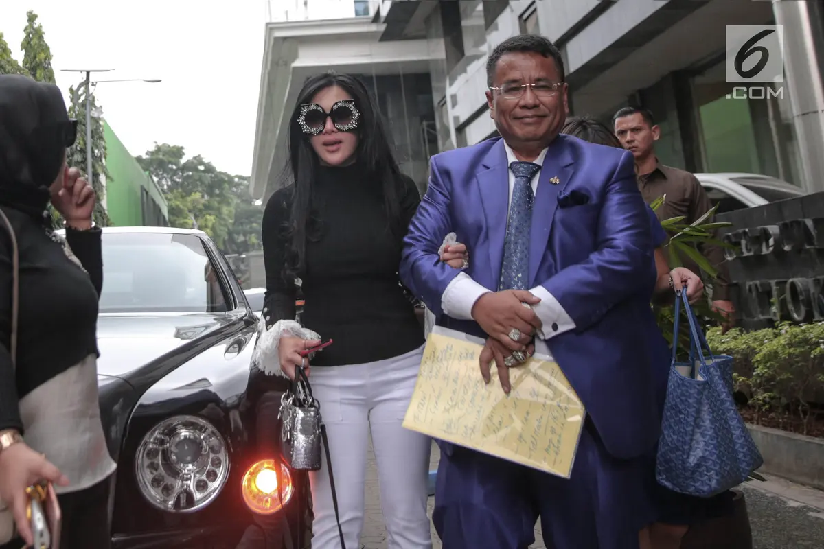 Syahrini Penuhi Panggilan Polisi