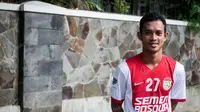 Pemain PSM Makassar, Maldini Pali, saat latihan di Jakarta, Jumat (8/4/2016). (Bola.com/Vitalis Yogi Trisna)