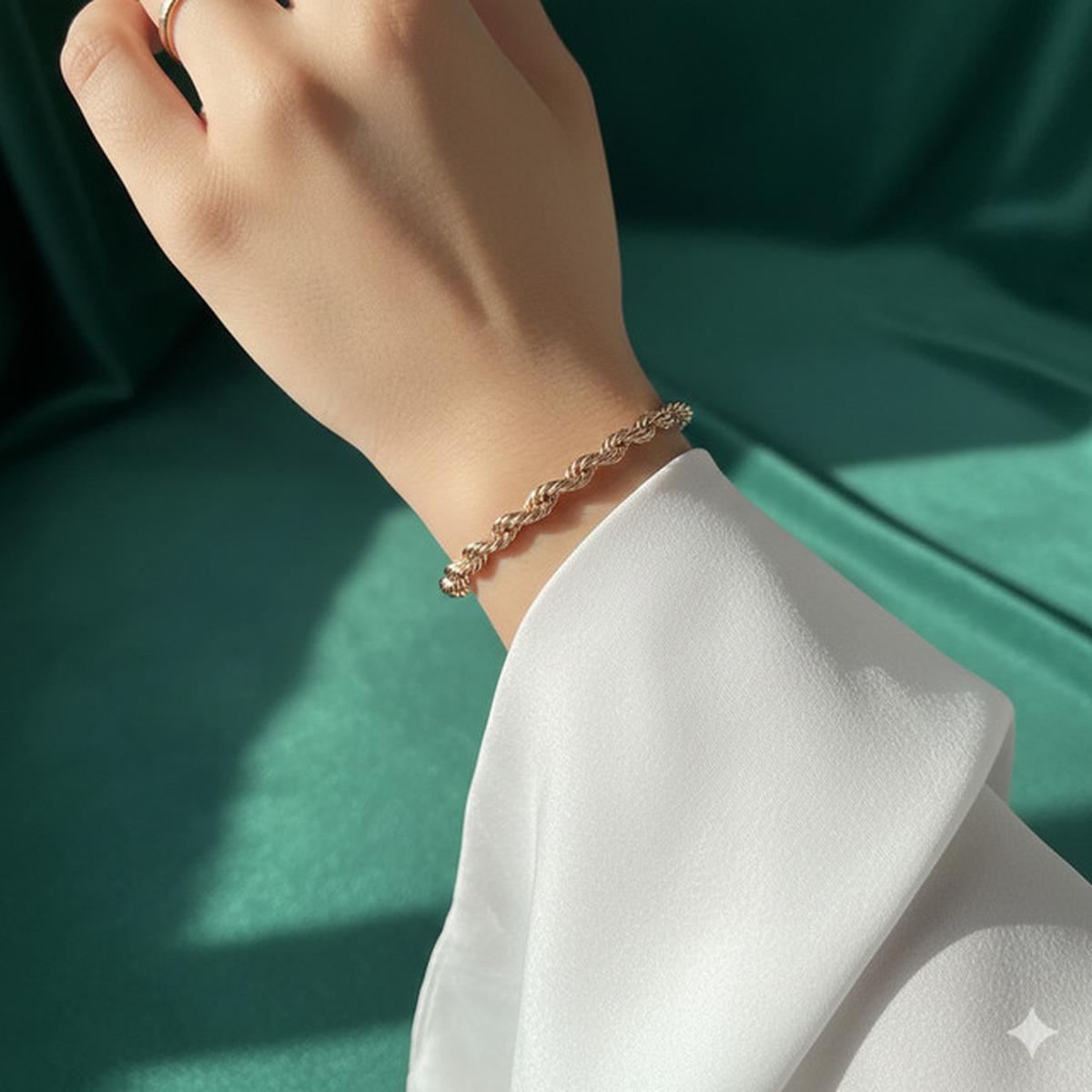 7 Model Gelang Emas Rantai Elegan Untuk Hari Raya, Tampil Memukau