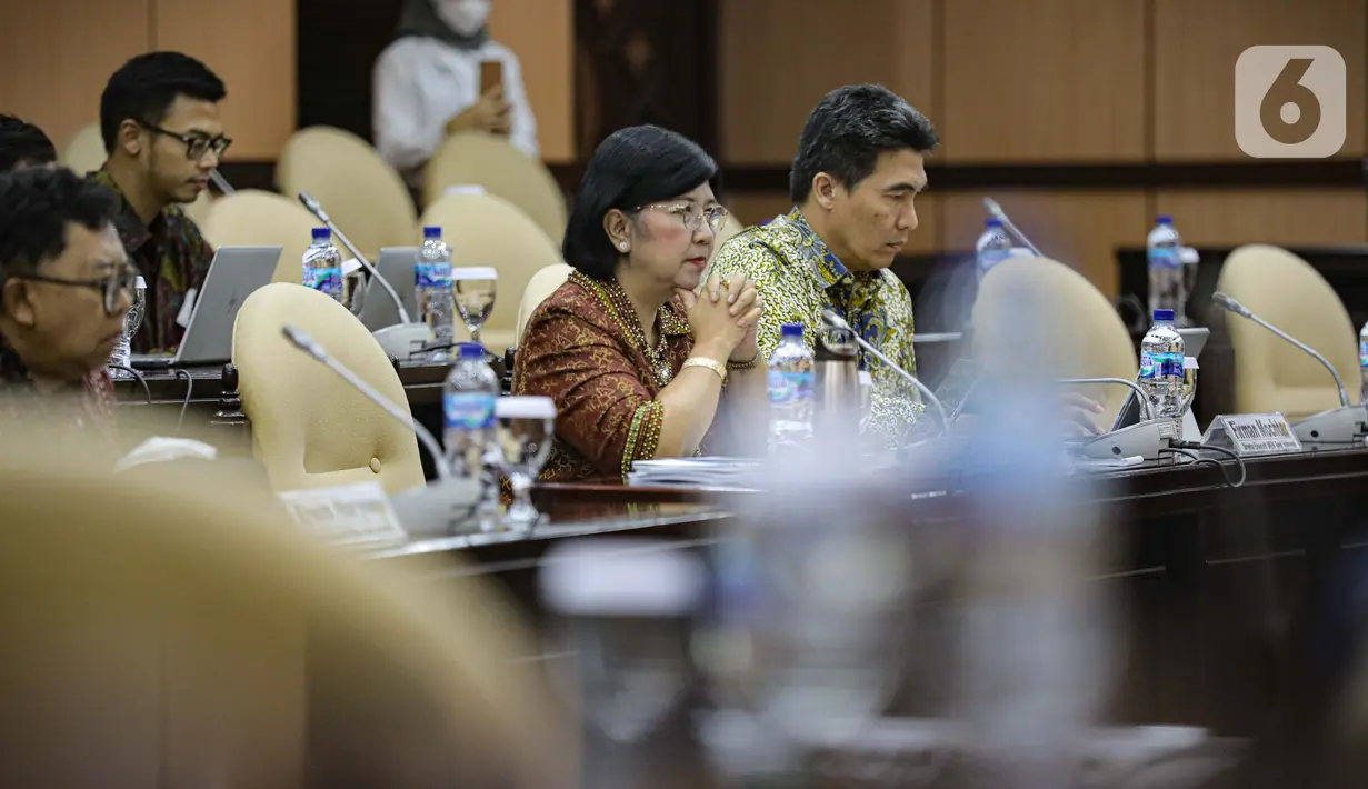 Rapat Kerja bersama Bank Indonesia tersebut membahas Kerangka Ekonomi Makro. (Liputan6.com/Faizal Fanani)