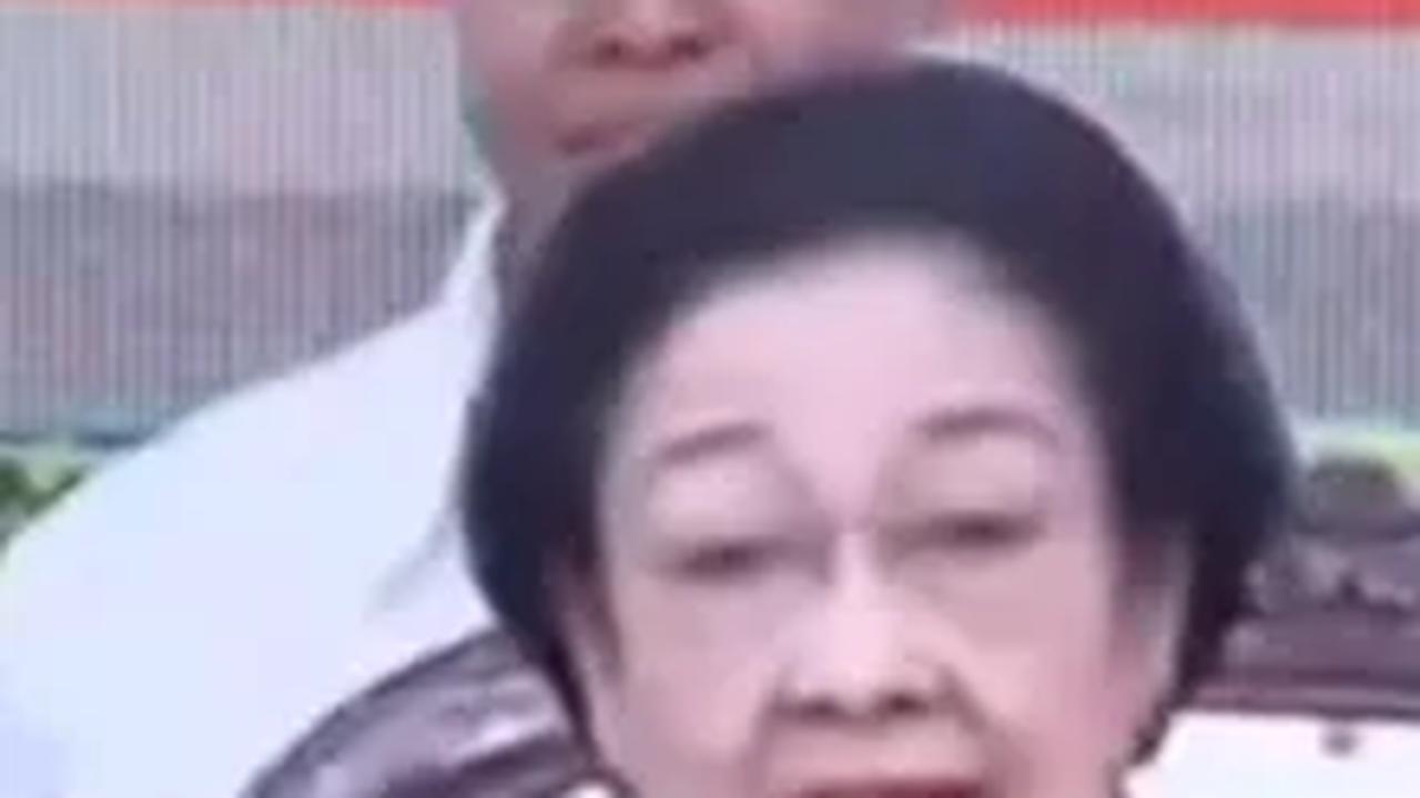 Saat Megawati Mengumumkan Bakal Cawapres, Gestur Tubuh Andika Perkasa Jadi Sorotan Menggerakkan Kepala Manggut-manggut