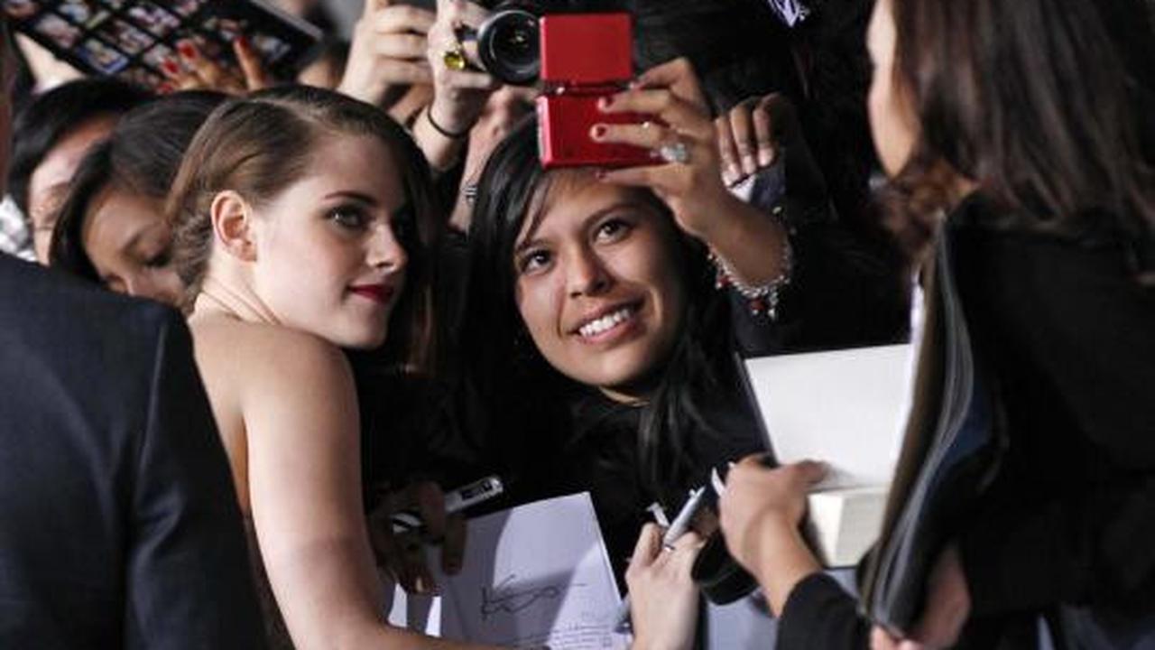 Kristen Stewart tampil cantik di pemutaran film 'Twilight'
