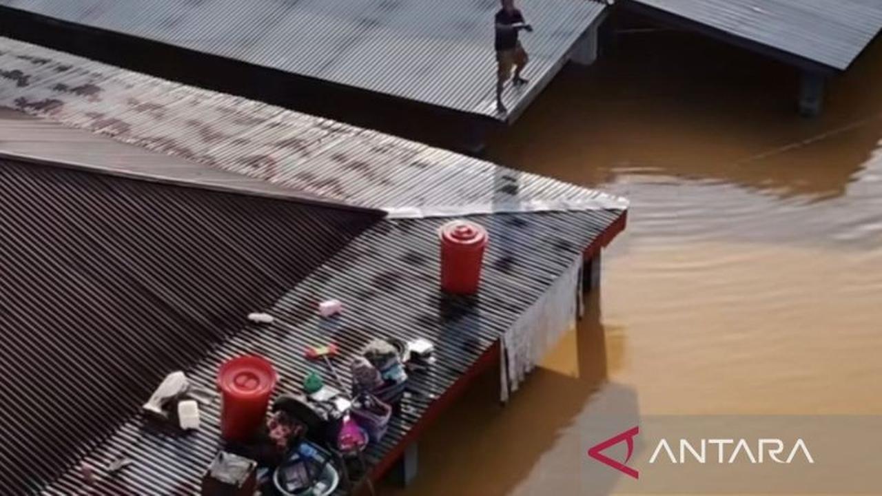 BMKG Peringatkan Potensi Cuaca Ekstrem, Banjir Landa Sarolangun Jambi