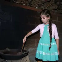 Foto Eksklusif Pemeran Sinetron Elif Liburan ke Bali (Deki Prayoga/bintang.com)