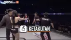 Sang atlet terus menjauh ketika sang gadis mengejar untuk membujuk.