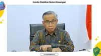 Ketua Dewan Komisioner OJK, Wimboh Santoso dalam Konferensi Pers Hasil Rapat Berkala KSSK II Tahun 2022, Rabu (13/4/2022).