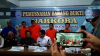 BNN Provinsi Bengkulu berhasil mengungkap jaringan narkoba antar provinsi dengan menangkap 7 orang tersangka. (Liputan6.com/Yuliardi Hardjo)
