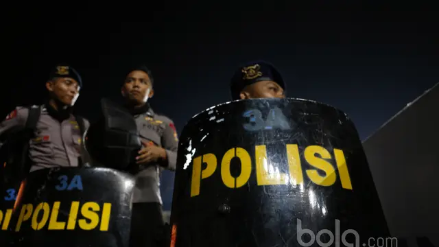 Pengamanan Polisi, Persib Bandung