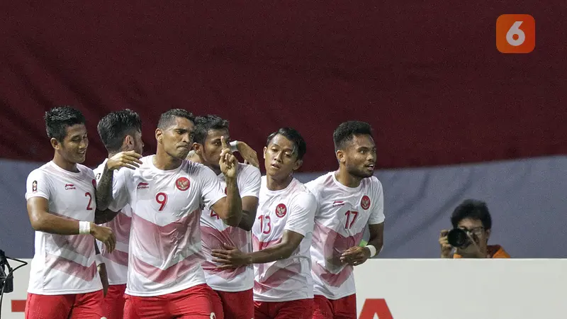 Sepak Bola : Indonesia Vs Laos