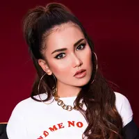 Dibalik banyak isu, pedangdut ini ternyata kece juga, lho! (Sumber foto: ayutingting92/instagram)