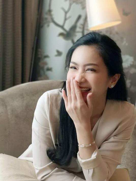 3 Hal Tentang Bunga Zainal yang Belum Diketahui Publik ...