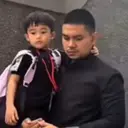 Kedekatan Aripat dengan Adzam Putra Nathalie Holscher, Temani Daftar Sekolah