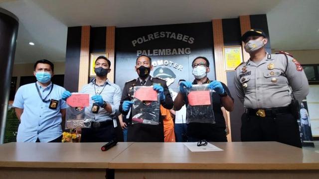 Permintaan Maaf Tersangka Sebelum Bunuh Ibu 2 Anak di Palembang