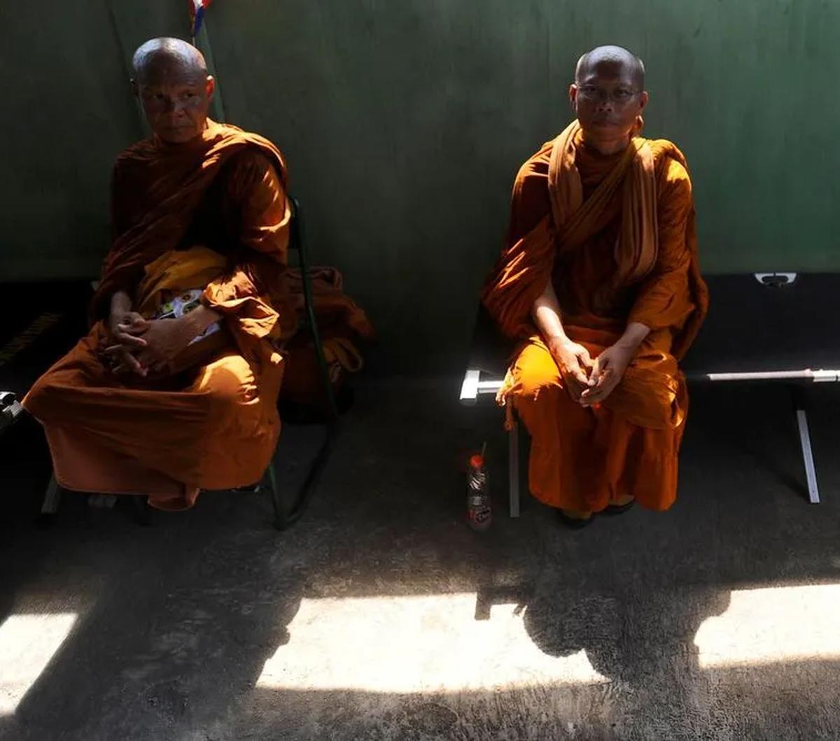 Dalam perjalanan akan melatih kesabaran, sebab Sang Buddha mengajarkan bahwa kesabaran adalah praktik dhamma yang paling tinggi