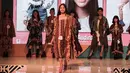 Kontestan membawakan busana pada ajang Plangi Model Hunt 2019 di Plaza Semanggi, Jakarta, Minggu (25/11). Selama proses penjurian, para kontestan mengikuti sesi pemotretan dan pembekalan. (Merdeka.com/Arie Basuki)