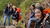 Febby Rastanty Mendaki Gunung Merbabu (Sumber: Instagram/febbyrastanty)