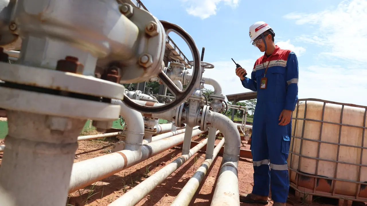 Security Pertamina EP Jambi Zona 1 berkolaborasi dengan Security Field Prabumulih Zona 4 dan aparat penegak hukum dalam pengungkapan kasus illegal tapping di wilayah kerja Pertamina EP Jambi. (foto : ilustrasi)