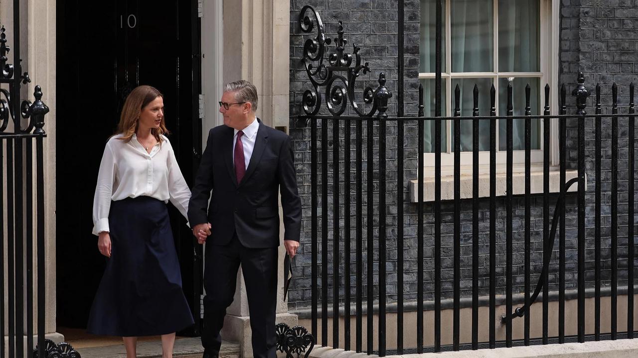 FOTO: Momen Keir Starmer Mundur dari Jabatan Perdana Menteri Inggris